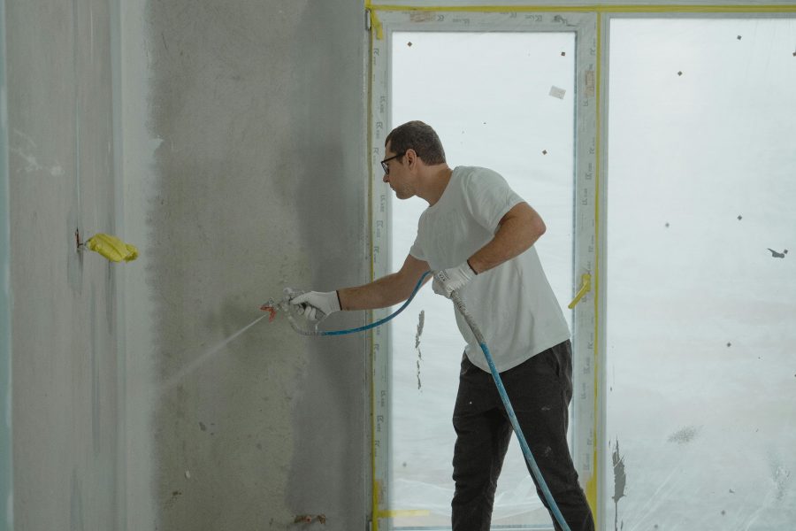 Combien de temps dure vraiment un enduit projeté extérieur ?